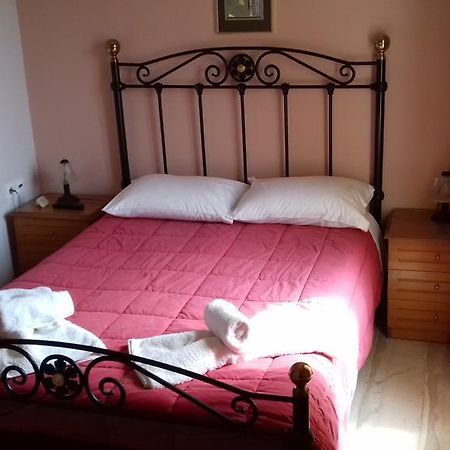 Kabanis Rooms Ermoupoli Ngoại thất bức ảnh